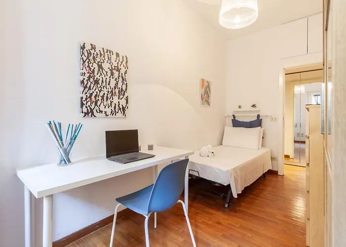 Hostly - Trieste Appartamento Roma
